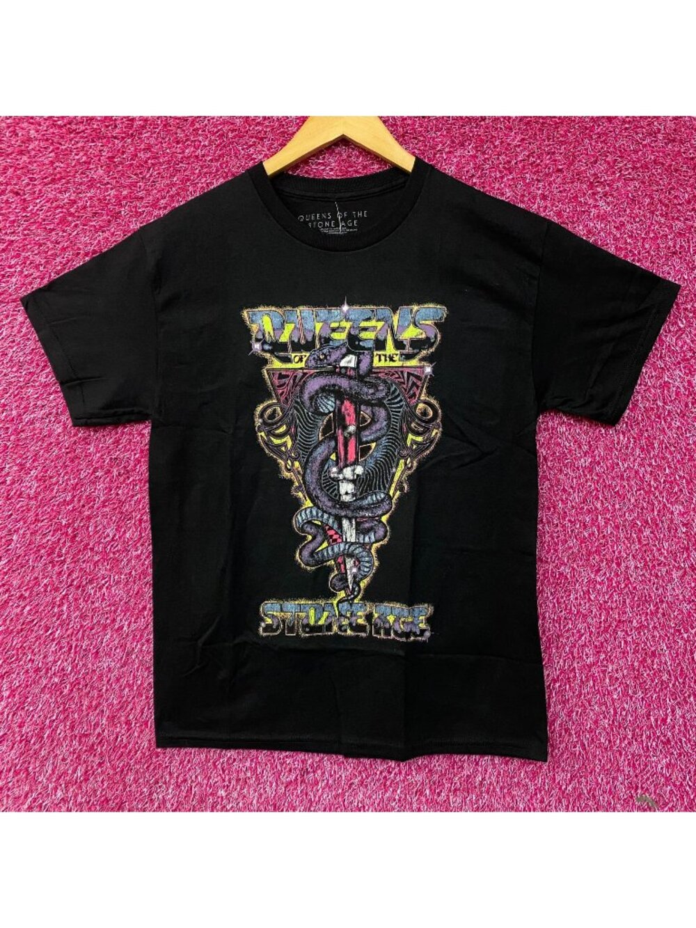 Queens of the Stone Age Snake & Dagger Rock Band T-Shirt Medium